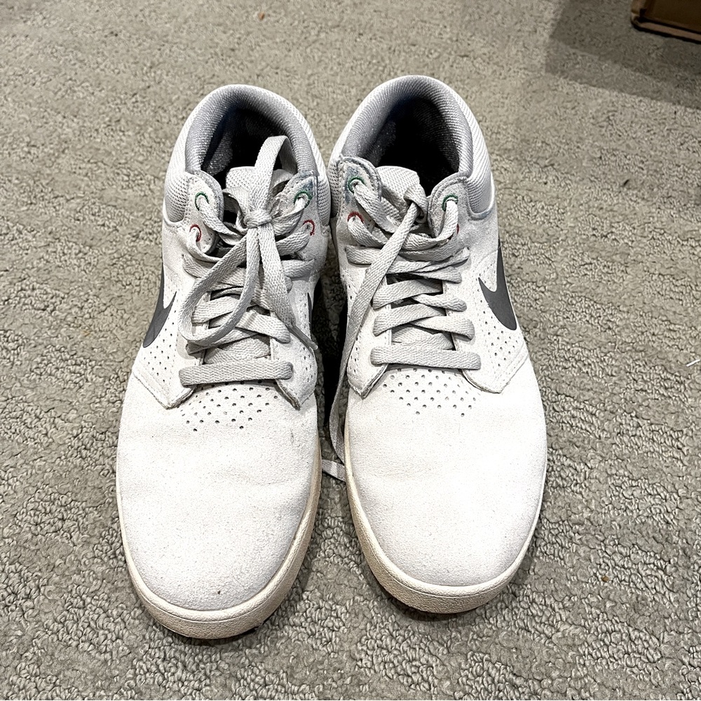 NIKE MEN SNEAKERS